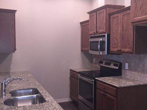 3rd image of 1403 H G Mosley Pkwy #100