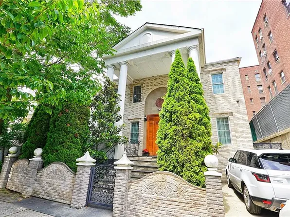 1811 Voorhies Avenue image 14 of 15