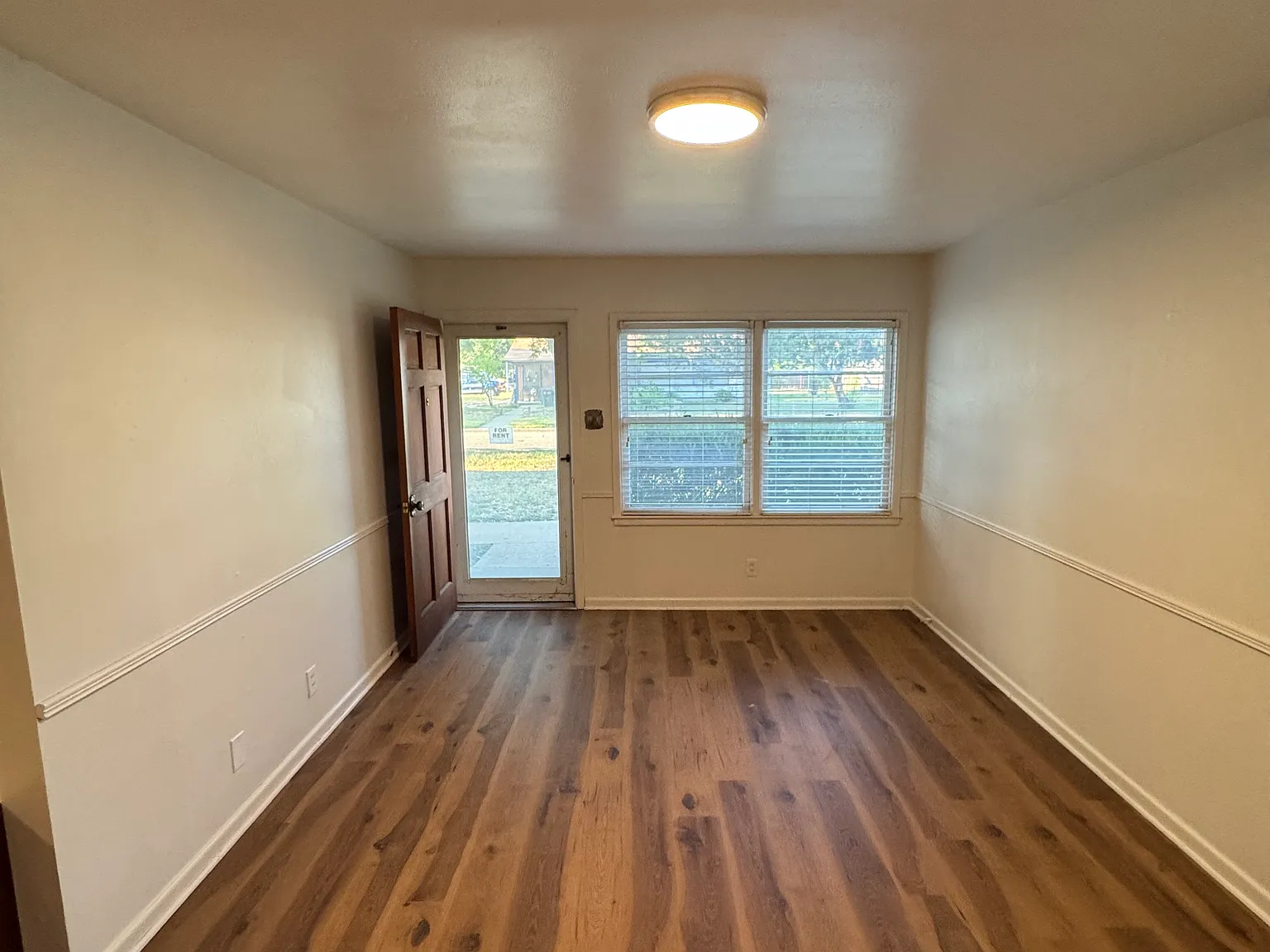 3 bed, 1400 sqft, $1,750 — Photo 2