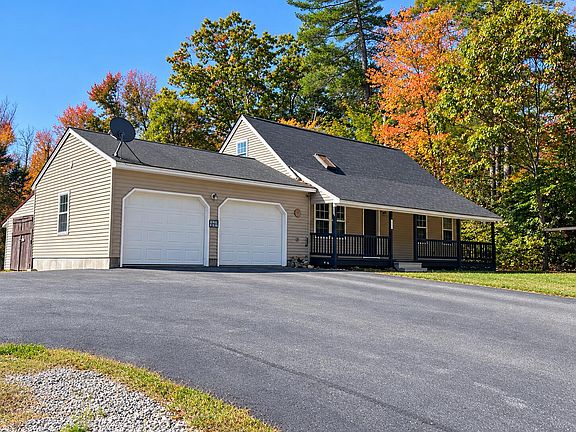 2nd image of 265 Loop Road