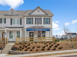 7437 Eaveswell St, Flowery Branch, GA 30542