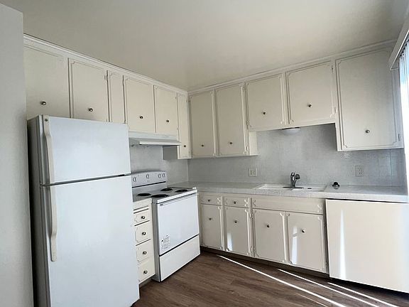 2nd image of 1418 S Crowe St APT 16