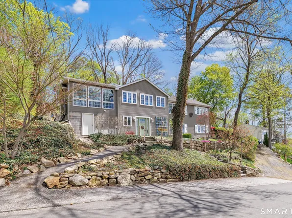 13 Longview Drive, Brookfield, CT 06804