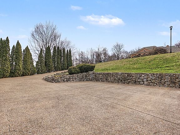 3rd image of 5170 Colleton Way