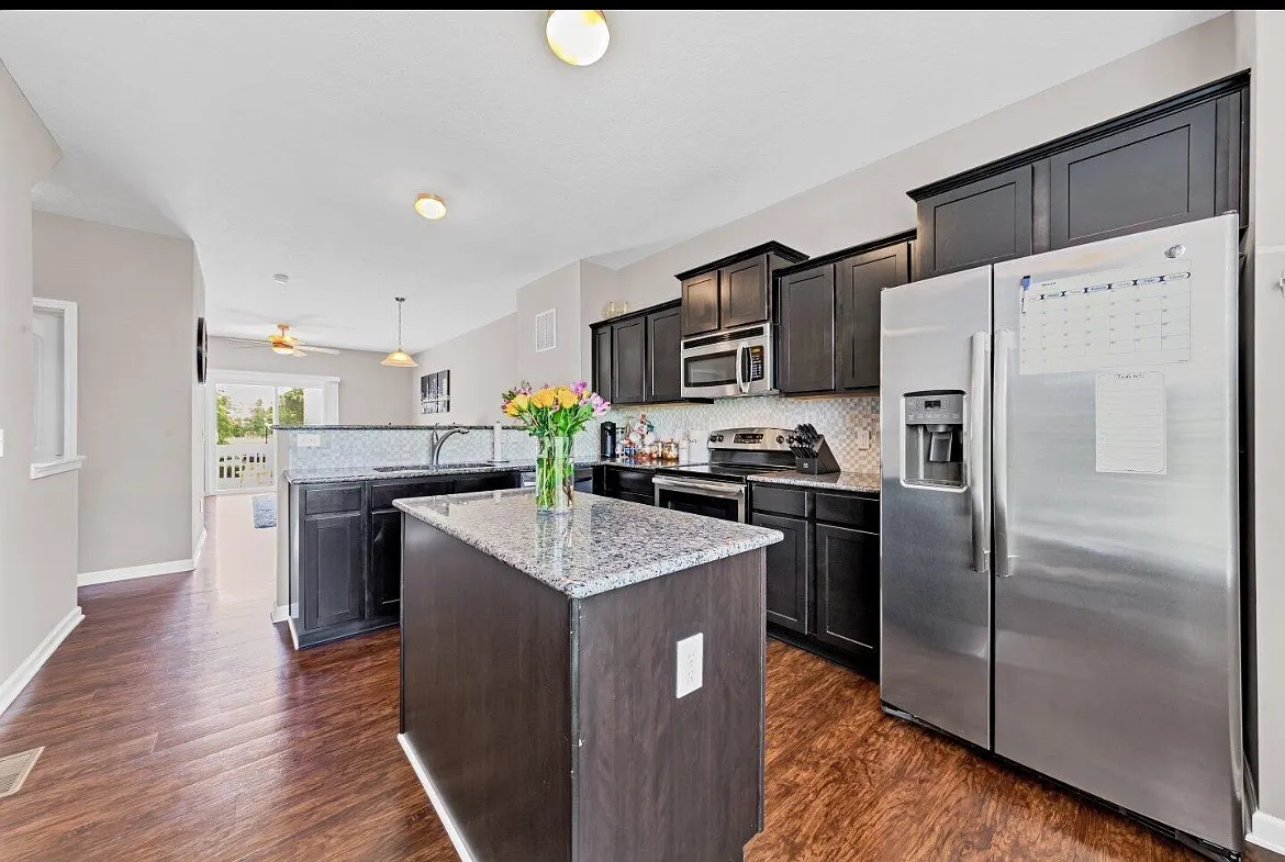 5925 Winberry Creek Dr — Photo 4