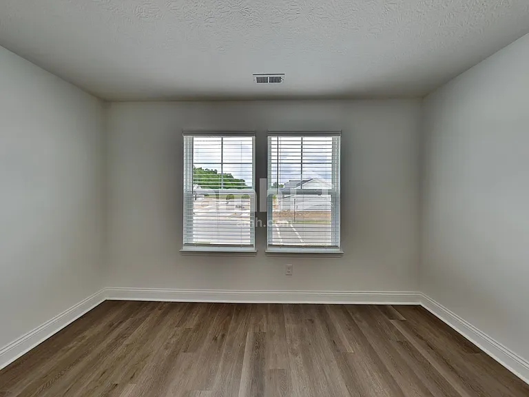 1072 Broyles Xing — Photo 18