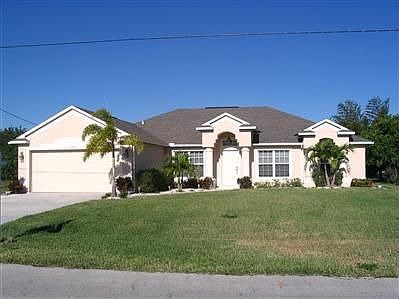 2nd image of 3908 SW 5th Ave