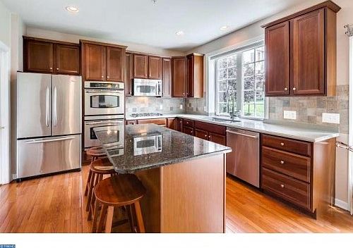 2nd image of 2804 Mountain Laurel Dr