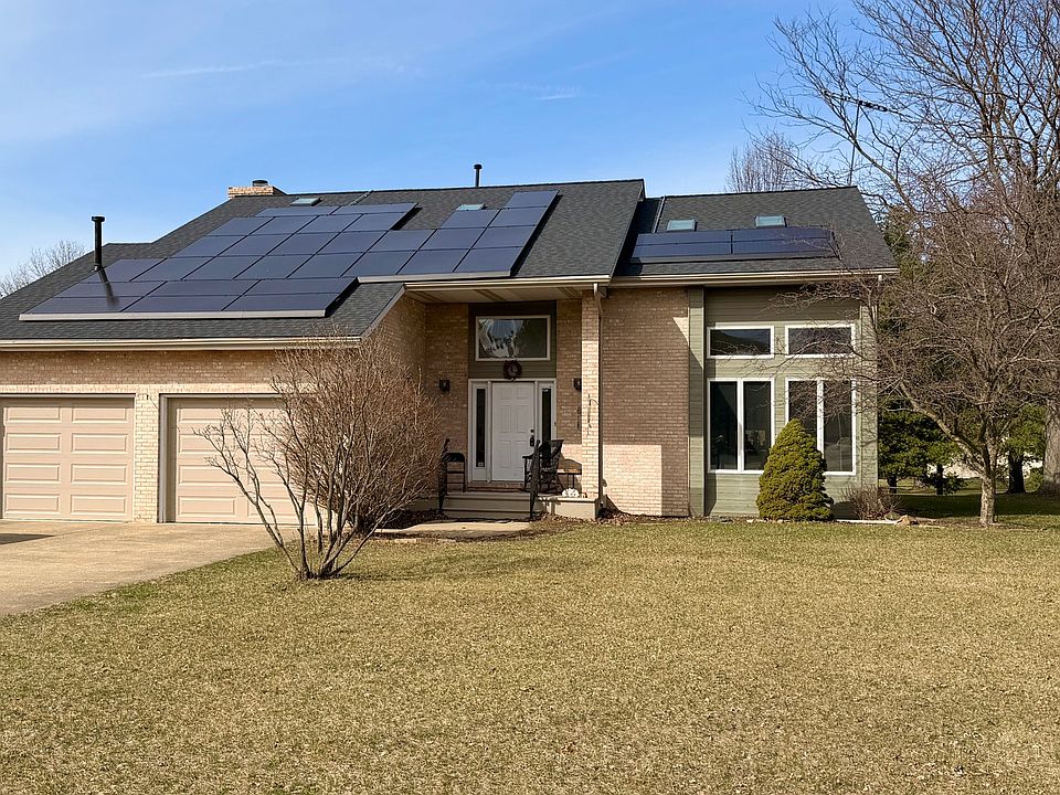 1st image of 120 W Grandin Rd