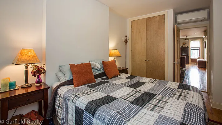 Rented by Garfield Realty  | media 30