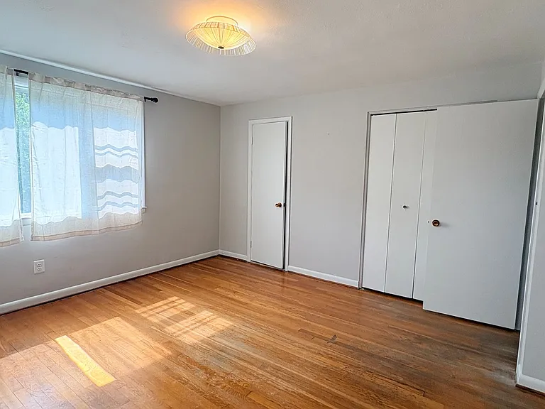 6192 Northwood Dr — Photo 5