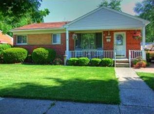 31103 Robert Dr, Livonia, MI 48150
