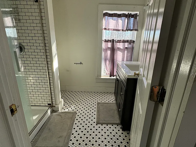 77 Depot St — Photo 4