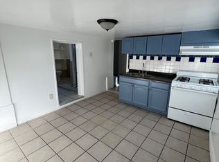 1054 W 121st St #2, Los Angeles, CA 90044