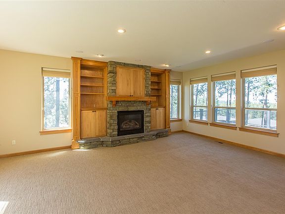 3rd image of 5905 E 25th Ave