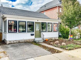 47 Tom St, Hamilton, ON L8R1X2