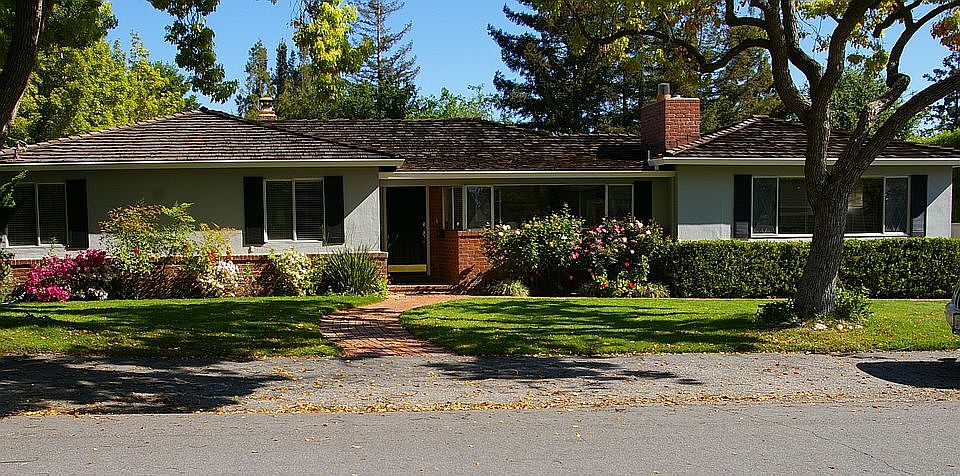 Large Ranch Style Home