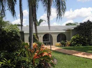 7723 SW 169th Ter, Palmetto Bay, FL 33157