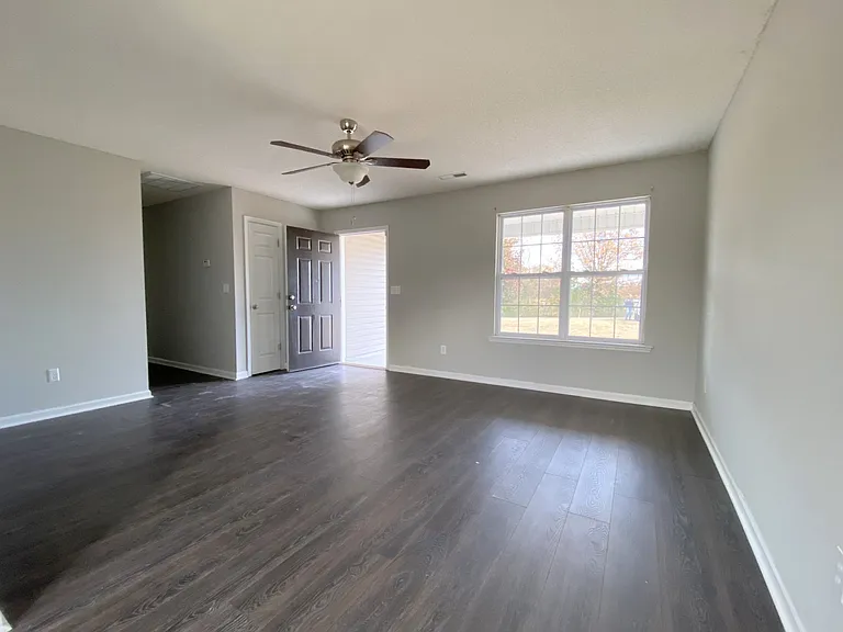 170 Stafford Rd — Photo 9