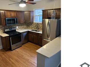 7721 S Eberhart Ave, Chicago, IL 60619