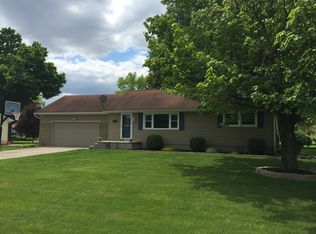 867 Colonial Dr, Heath, OH