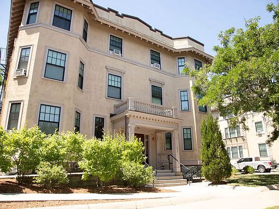 2nd image of 252 Massachusetts Ave #11058