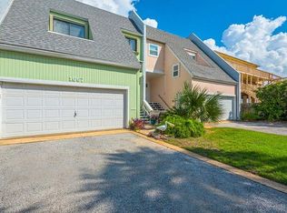 1667 Bulevar Menor, Pensacola Beach, FL 32561