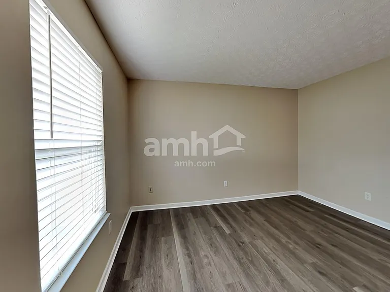 1009 Legacy Ln — Photo 19
