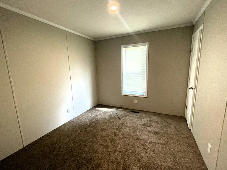 Rudgate Manor — Photo 31