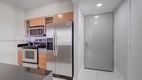 Opera Tower Condo — Photo 4