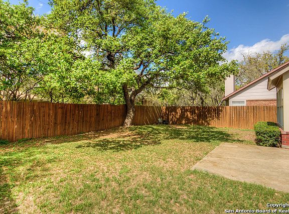 4th image of 16435 Drum Oak