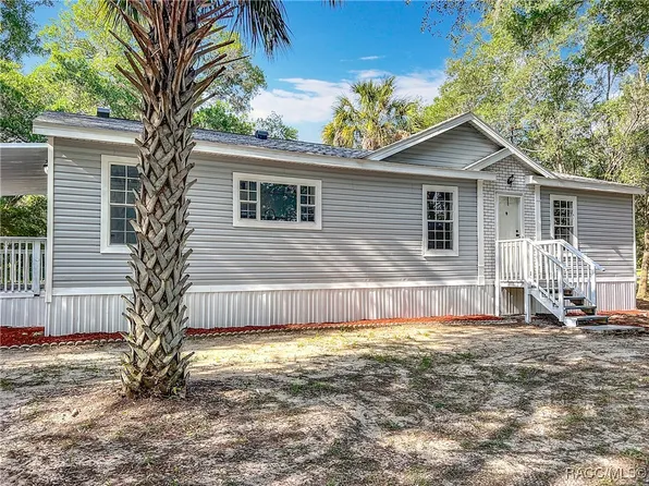 11907 N Care Point, Dunnellon, FL 34433