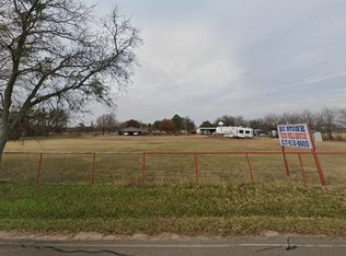 2013 Oak Grove Rd E, Fort Worth, TX 76140