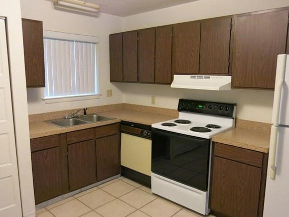 5th image of 201 College Blvd E Unit 23