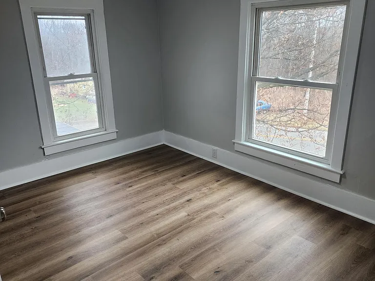 4704 Grandview Park — Photo 2