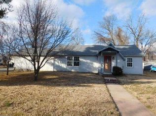 504 E 6th St, Baxter Springs, KS 66713