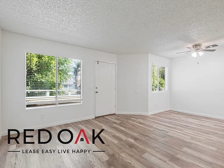 1215 D St #D101 — Photo 6