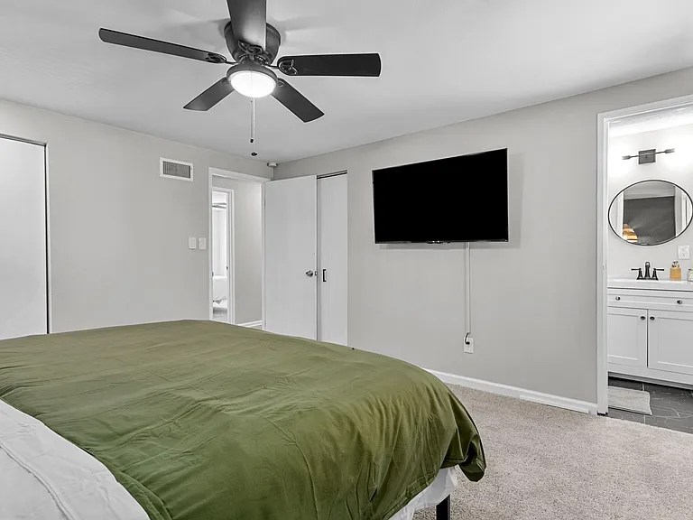 9835 Melrose Dr — Photo 9