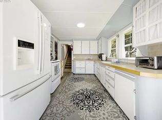 97994 W Benham Ln, Brookings, OR 97415