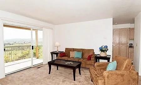 River Knolls Apartment — Photo 11