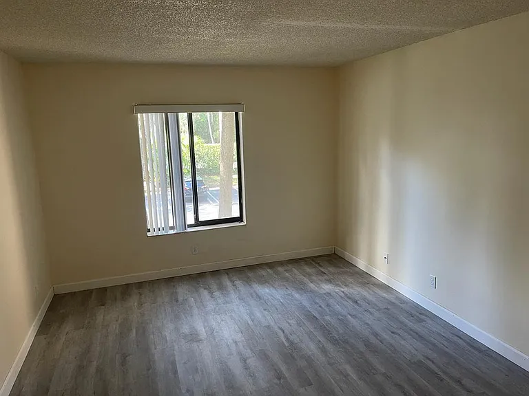 203 Foxtail Dr #D2 — Photo 5