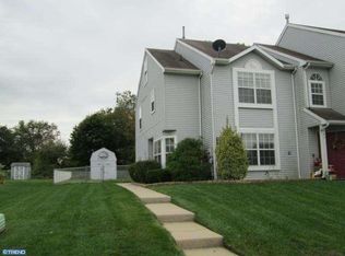 940 Thoreau Ln, Williamstown, NJ 08094