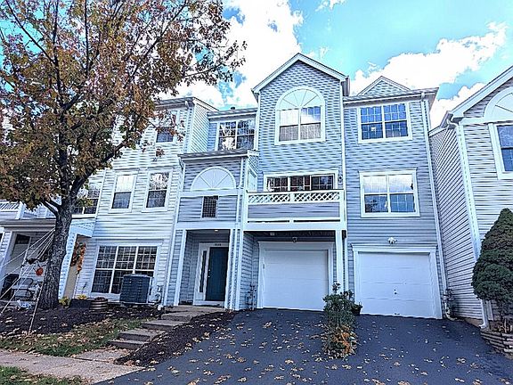 2nd image of 14437 Glencrest Cir #129