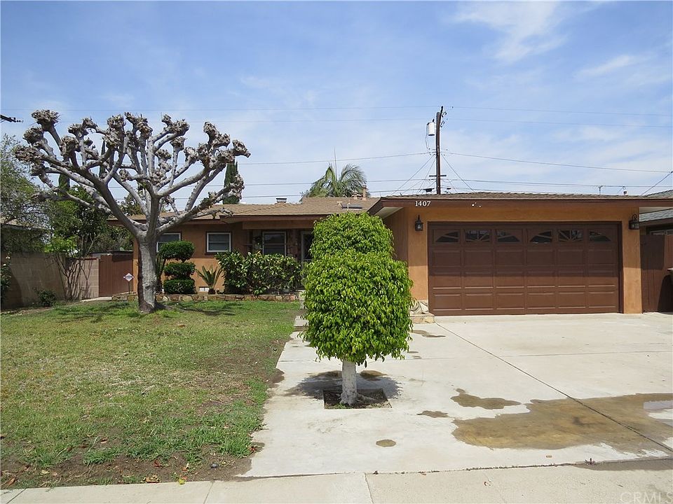 1st image of 1407 E Pinewood Ave
