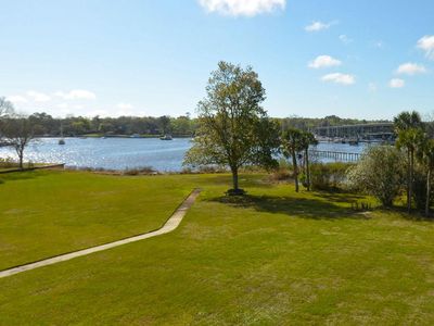4300 Lakeside Dr #G-13, Jacksonville, FL, 32210