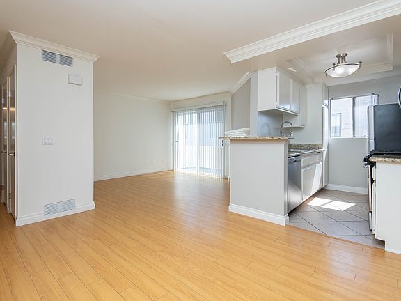 2nd image of 3839 Motor Ave APT 304