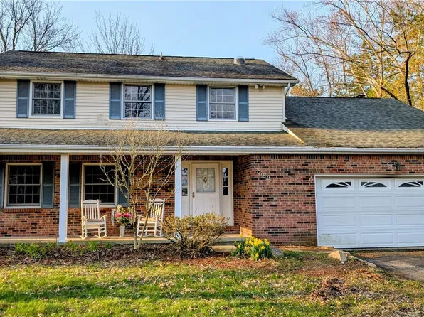 6689 Jewett Holmwood Rd, Orchard Park, NY 14127