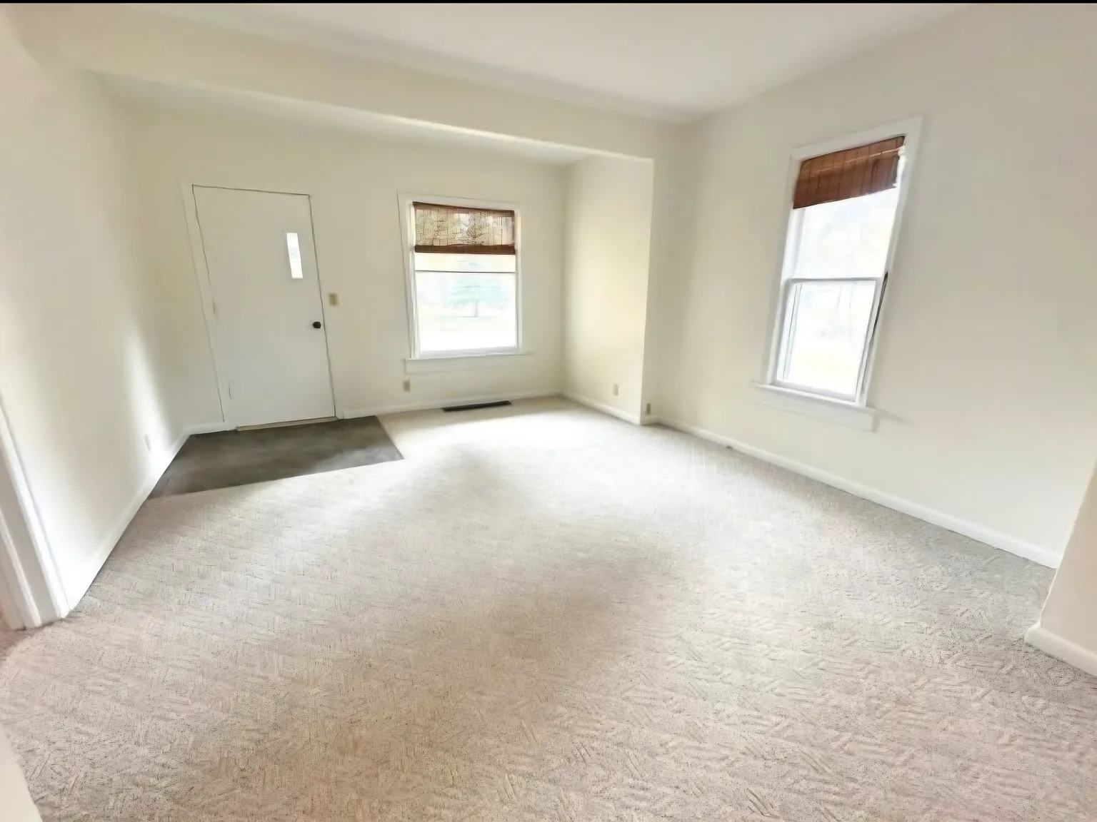 3 bed, 1200 sqft, $1,050 — Photo 4