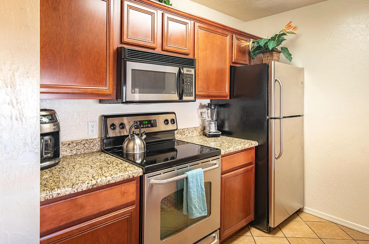 Building Photo - 95 E Cortez Dr #202
