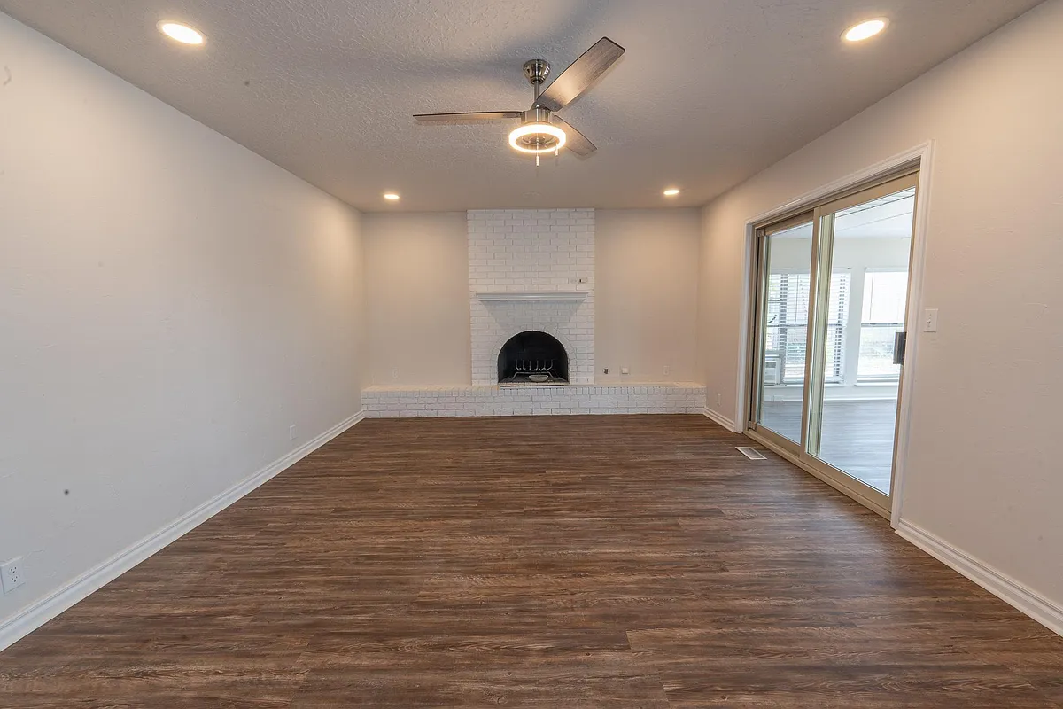 Building Photo - 2214 Morgan Dr